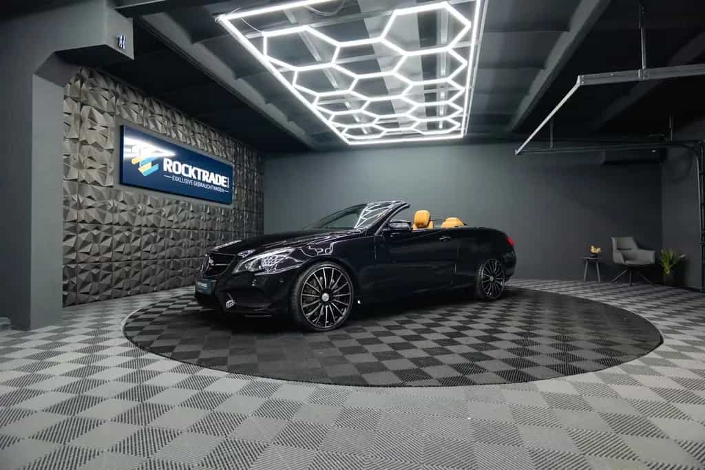 Mercedes-Benz E 500 V8 CGI AMG Night-Paket*FullOption*ACC*360* 04/2015-photo-11