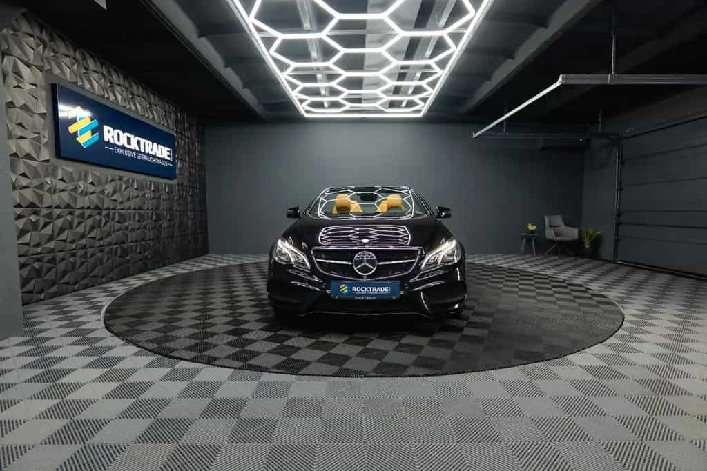 Mercedes-Benz E 500 V8 CGI AMG Night-Paket*FullOption*ACC*360* 04/2015-photo-12