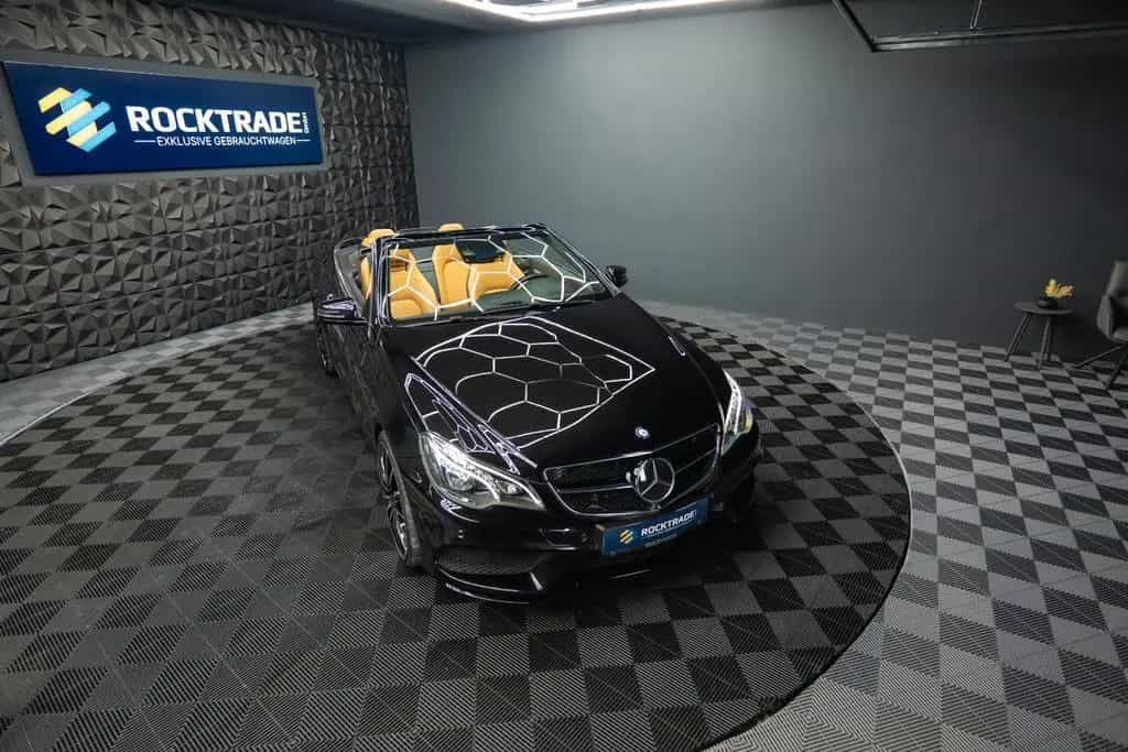 Mercedes-Benz E 500 V8 CGI AMG Night-Paket*FullOption*ACC*360* 04/2015-photo-14