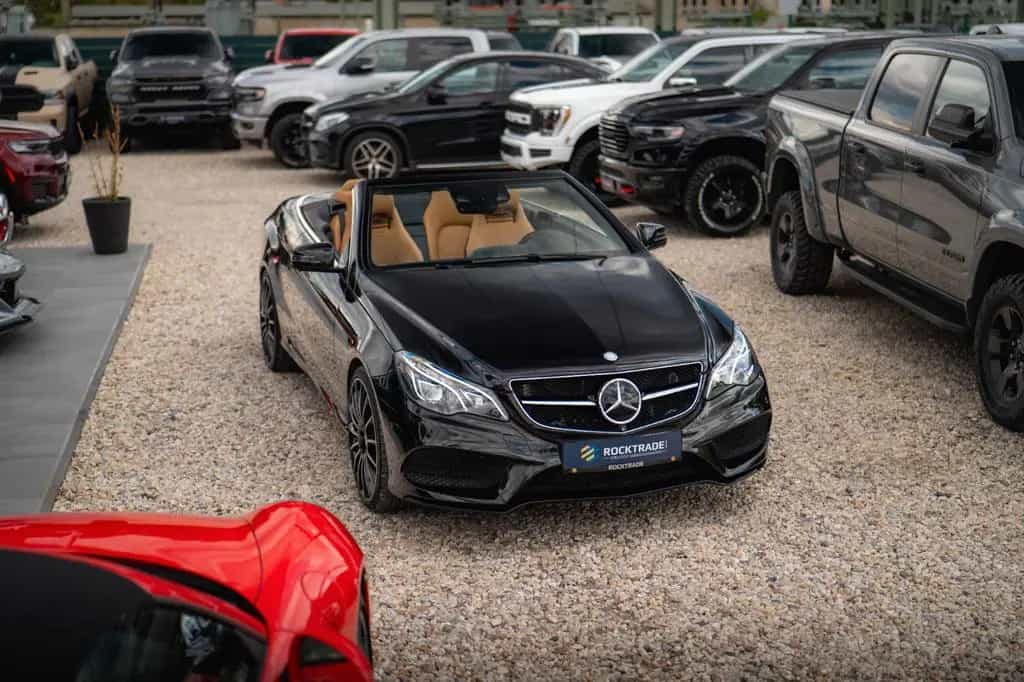 Mercedes-Benz E 500 V8 CGI AMG Night-Paket*FullOption*ACC*360* 04/2015-photo-3