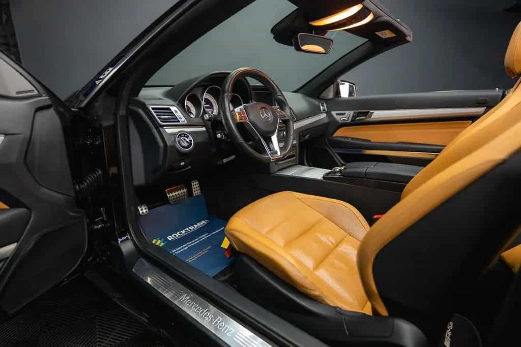 Mercedes-Benz E 500 V8 CGI AMG Night-Paket*FullOption*ACC*360* 04/2015-photo-39