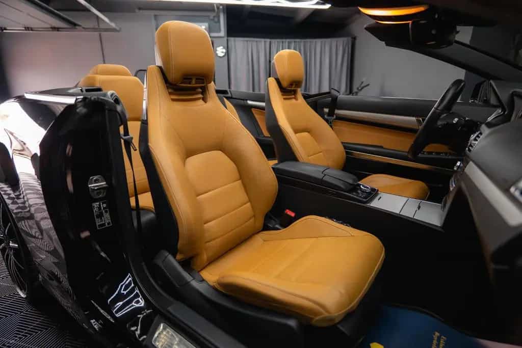 Mercedes-Benz E 500 V8 CGI AMG Night-Paket*FullOption*ACC*360* 04/2015-photo-44