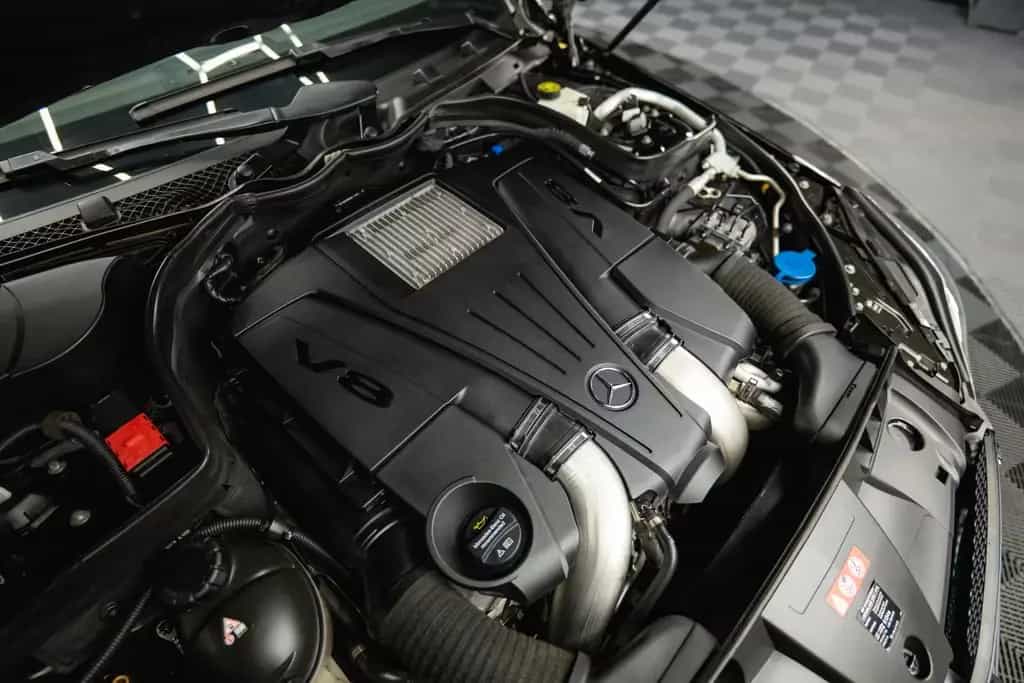 Mercedes-Benz E 500 V8 CGI AMG Night-Paket*FullOption*ACC*360* 04/2015-photo-48