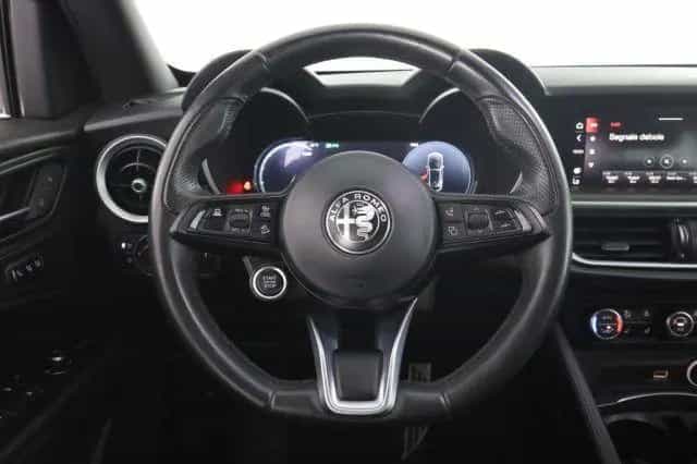 Alfa Romeo Stelvio ALFA ROMEO Stelvio Stelvio 2.2 Turbodiesel 210 C 07/2023-photo-4