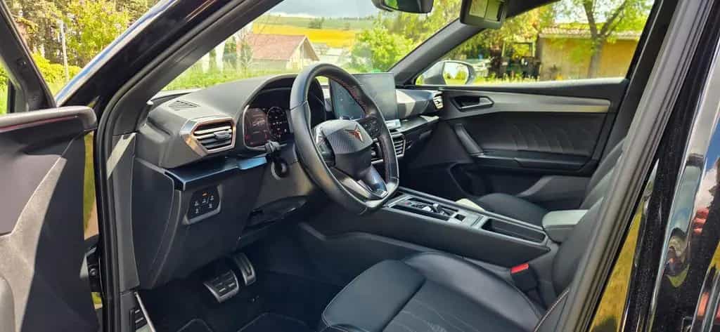 Cupra Leon 2.0 TSI 221kW*DSG*DCC*Kamera*Neu Br.*19Zoll 10/2023-photo-5