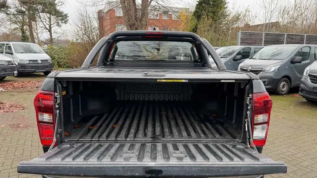 Isuzu D-Max DOUBLE CAB 4WD LS AUTOM/LEDER/KAMERA/AHK 08/2020-photo-10