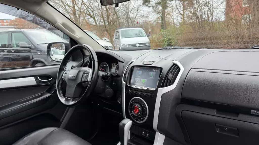 Isuzu D-Max DOUBLE CAB 4WD LS AUTOM/LEDER/KAMERA/AHK 08/2020-photo-11