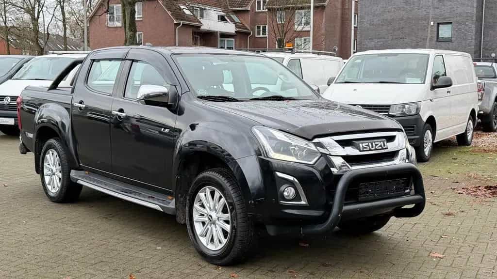 Isuzu D-Max DOUBLE CAB 4WD LS AUTOM/LEDER/KAMERA/AHK 08/2020-photo-2