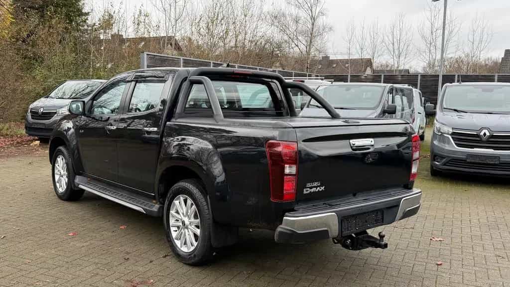 Isuzu D-Max DOUBLE CAB 4WD LS AUTOM/LEDER/KAMERA/AHK 08/2020-photo-6