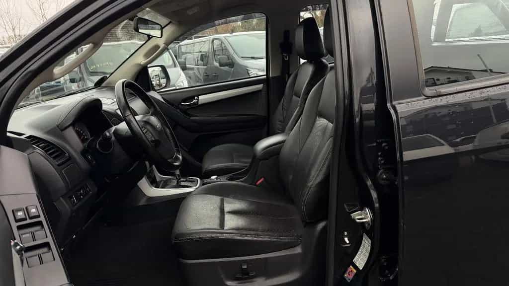 Isuzu D-Max DOUBLE CAB 4WD LS AUTOM/LEDER/KAMERA/AHK 08/2020-photo-7