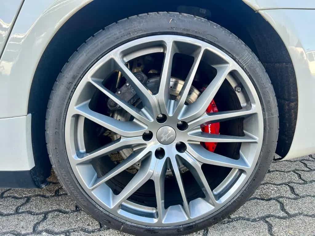 Maserati Quattroporte 3.0 V6 GranSport S Q4 Automatik*TOP 12/2017-photo-23
