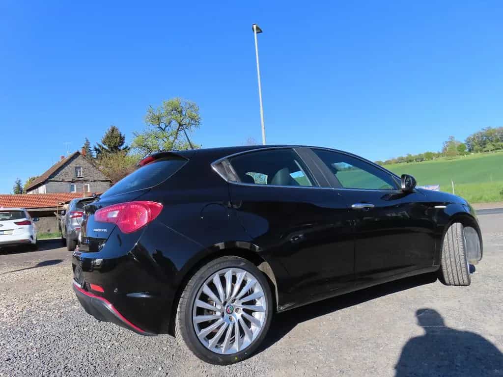 Alfa Romeo Giulietta 1.4 TB 16V MultiAir 125 kW TCT Super 07/2016-photo-4