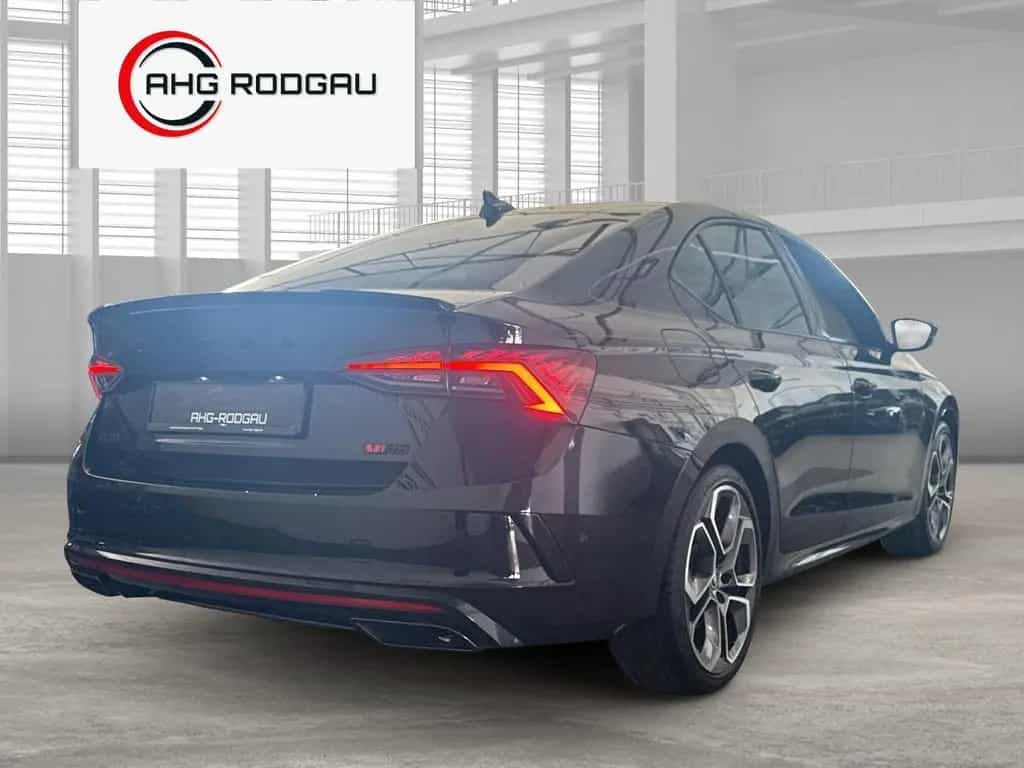Skoda Octavia Lim. RS/KAMERA/ACC/TOT/AHK/ 03/2023-photo-3