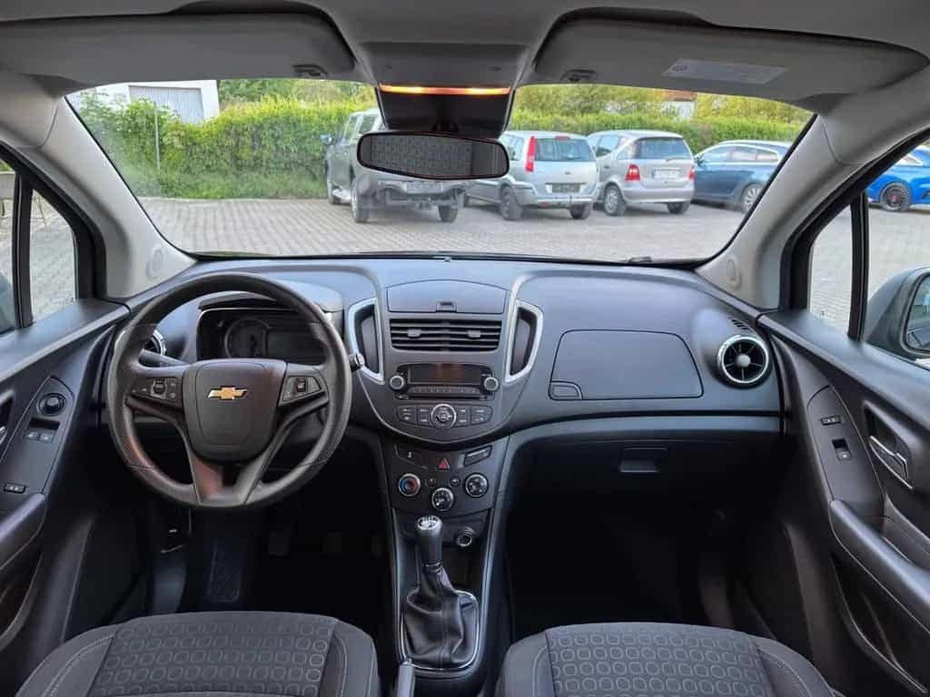Chevrolet Trax 4x4 LS+ TEMPOMAT PDC 08/2013-photo-15
