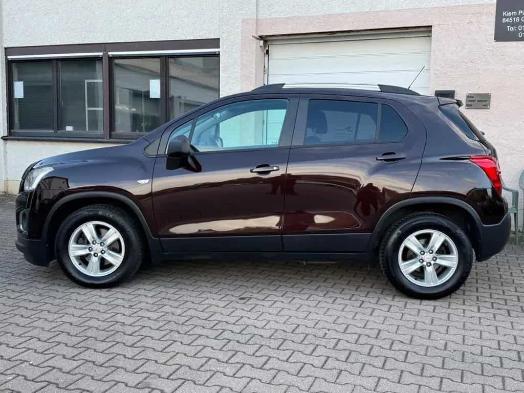 Chevrolet Trax 4x4 LS+ TEMPOMAT PDC 08/2013-photo-2