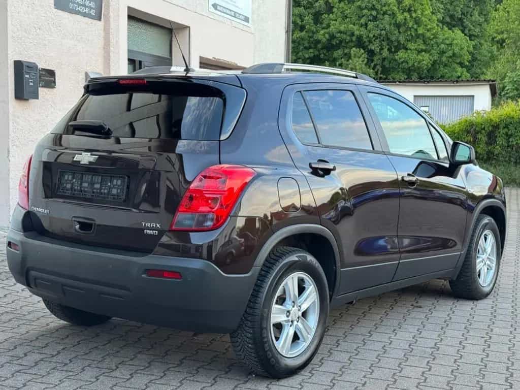 Chevrolet Trax 4x4 LS+ TEMPOMAT PDC 08/2013-photo-7