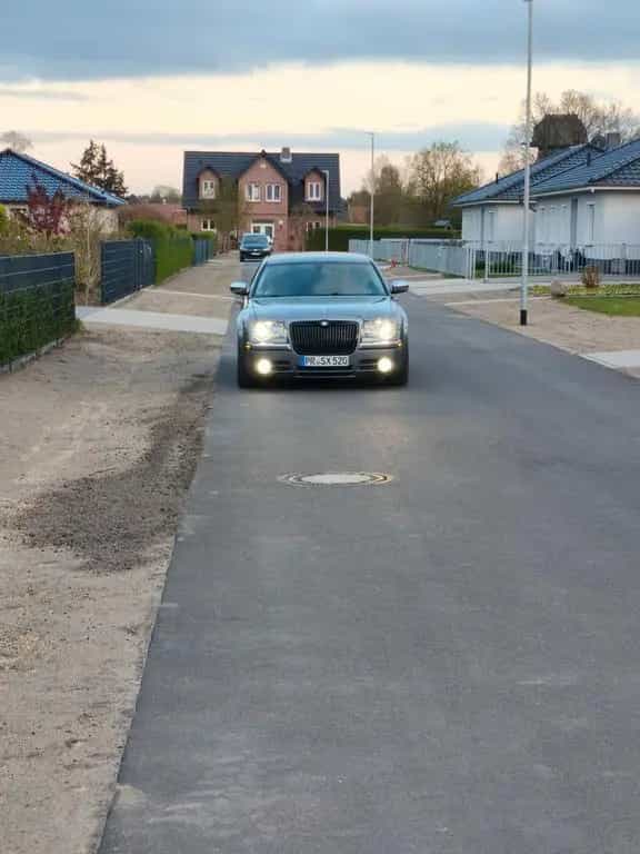 Chrysler 300C RD Touring|20zoll SRT|AHK|Carplay|TÜV 10/27 12/2006-photo-6