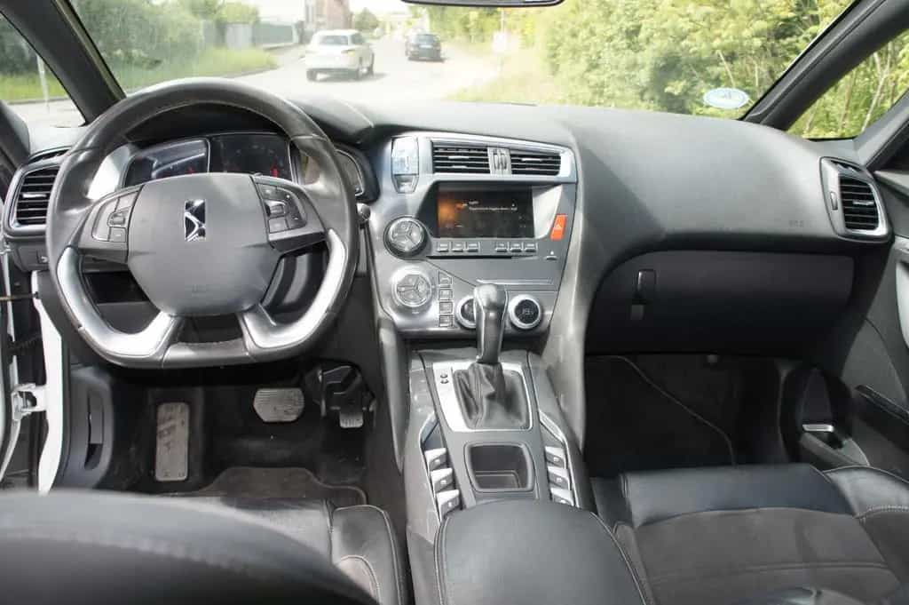 DS Automobiles DS5 BlueHDi 180 St.&St. EAT6 Business Class ... 01/2016-photo-3