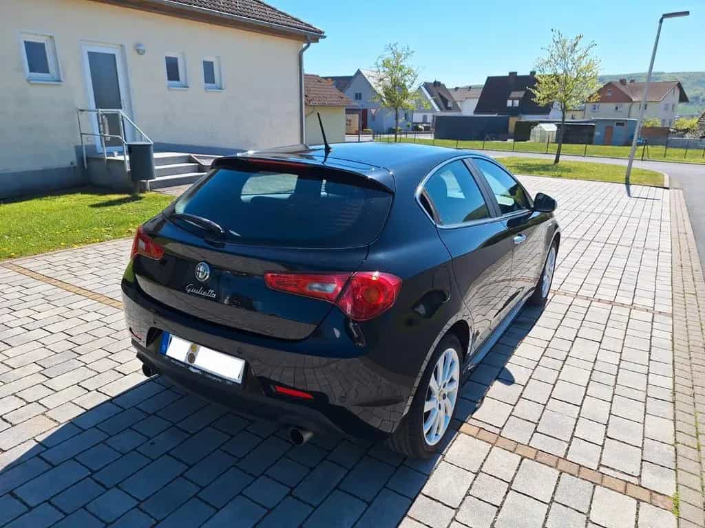Alfa Romeo Giulietta 2.0 JTDM 16V 103kW Turismo Turismo 10/2012-photo-2