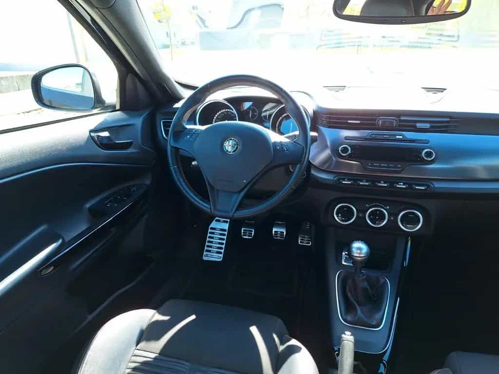 Alfa Romeo Giulietta 2.0 JTDM 16V 103kW Turismo Turismo 10/2012-photo-6