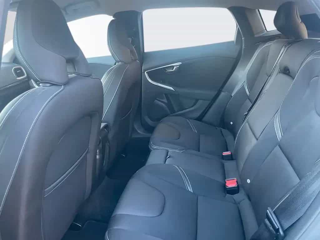 Volvo V40 Momentum°LEDER°KAMERA°NAVI°LED° 11/2017-photo-5