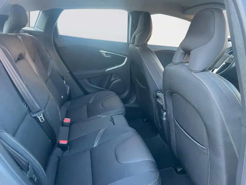 Volvo V40 Momentum°LEDER°KAMERA°NAVI°LED° 11/2017-photo-7