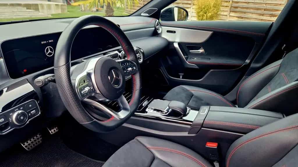 Mercedes-Benz CLA 220 Shooting Brake CLA 220 AMG AHK SHZ  Pano LED Navi Burmester 05/2020-photo-3