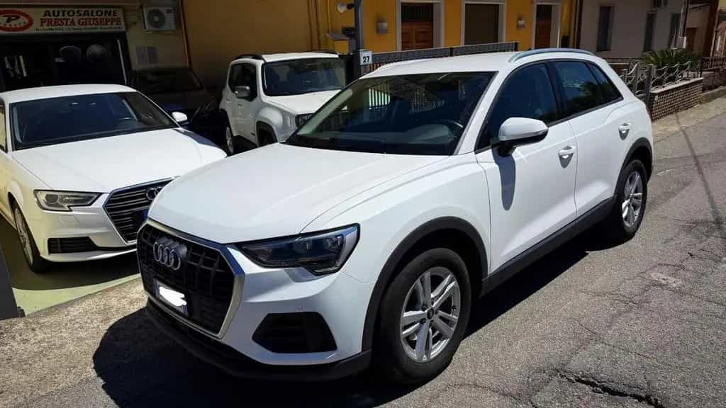 Audi Q3 2.0 Tdi STronic Business - 11/2021 11/2021-photo-4