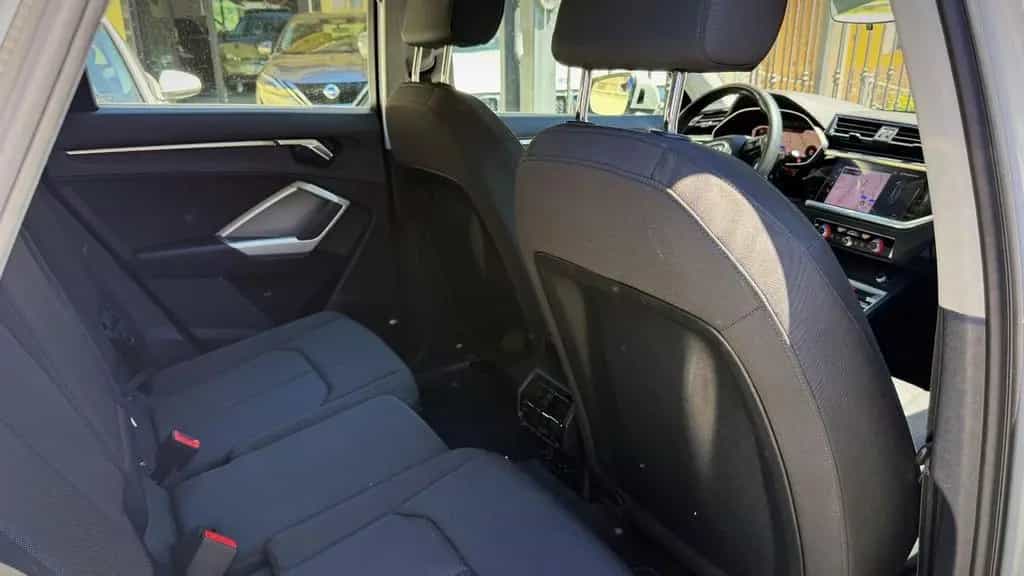 Audi Q3 2.0 Tdi STronic Business - 11/2021 11/2021-photo-5