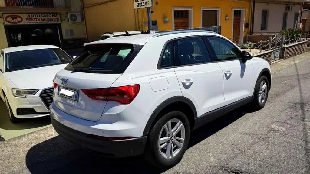 Audi Q3 2.0 Tdi STronic Business - 11/2021 11/2021-photo-8