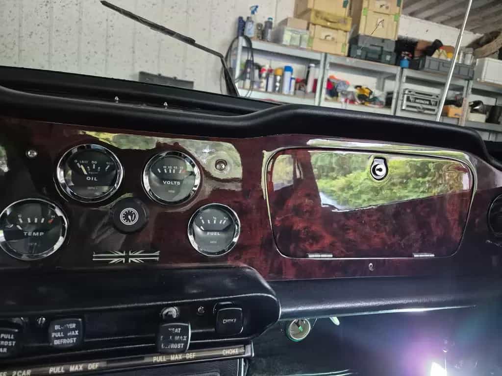 Triumph TR6 12/1972-photo-2