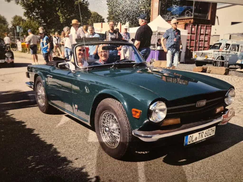 Triumph TR6 12/1972-photo-9