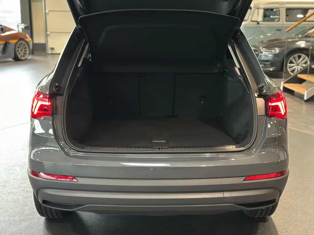 Audi Q3 35 TFSI S tronic Sport 1.HA/NAVI/LED/ACC/LM 04/2023-photo-8