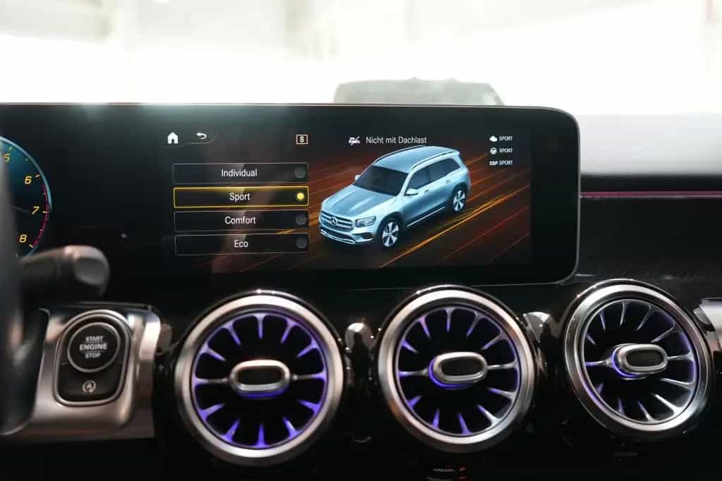 Mercedes-Benz GLB 200 7G AMG Line *LED*Navi*Kamera*Virtual*AHK 09/2020-photo-15
