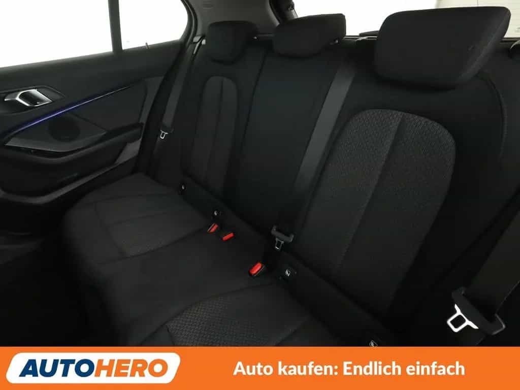 BMW 118 i Advantage Aut*NAVI*LED*TEMPO*PDC*SHZ* 12/2020-photo-13