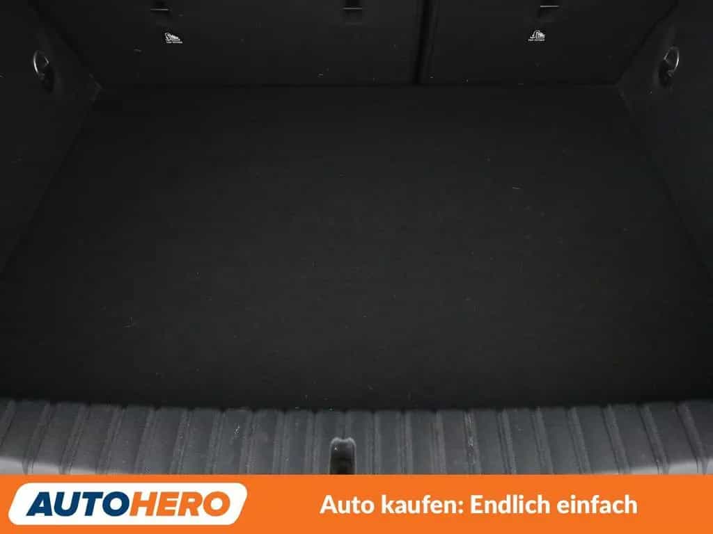 BMW 118 i Advantage Aut*NAVI*LED*TEMPO*PDC*SHZ* 12/2020-photo-17