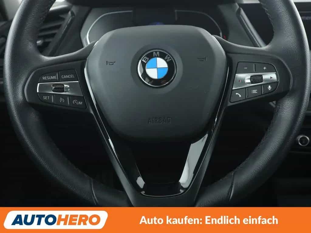 BMW 118 i Advantage Aut*NAVI*LED*TEMPO*PDC*SHZ* 12/2020-photo-18