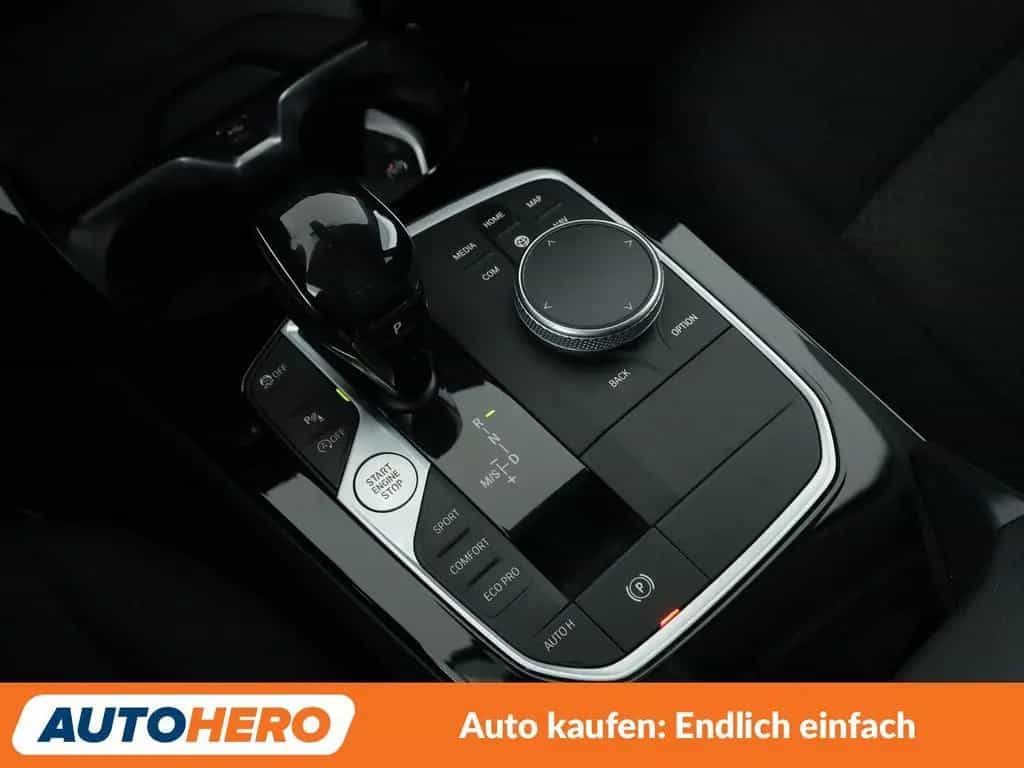 BMW 118 i Advantage Aut*NAVI*LED*TEMPO*PDC*SHZ* 12/2020-photo-25