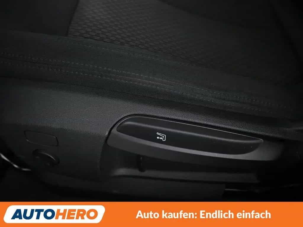 BMW 118 i Advantage Aut*NAVI*LED*TEMPO*PDC*SHZ* 12/2020-photo-29