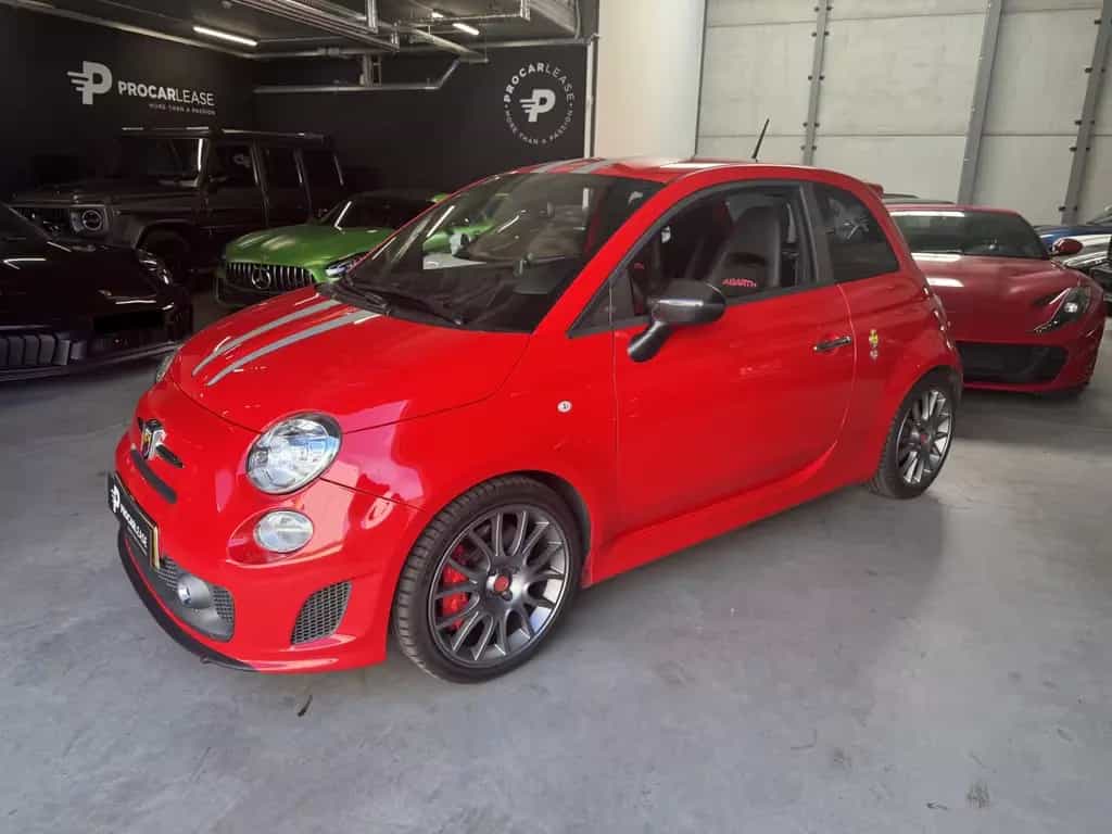 Abarth 695 TRIBUTO FERRARI /CARBON/N°1056/1199 12/2011-photo-0