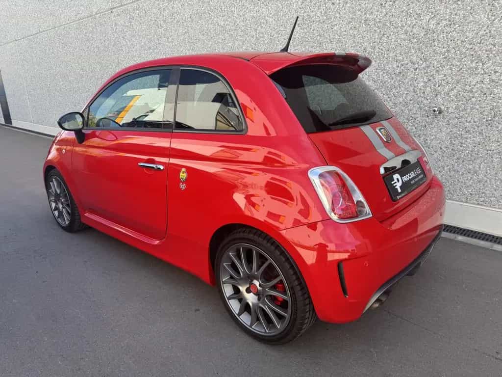 Abarth 695 TRIBUTO FERRARI /CARBON/N°1056/1199 12/2011-photo-7