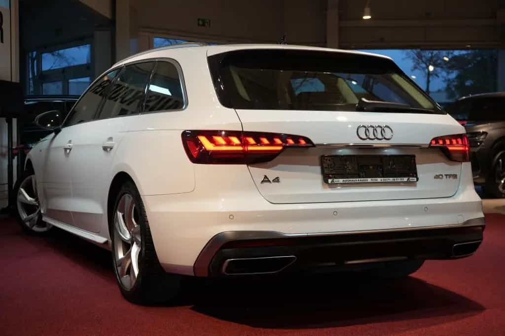 Audi A4 Avant 40 TFSI S line *MATRIX*Navi*Virtual* 06/2023-photo-1