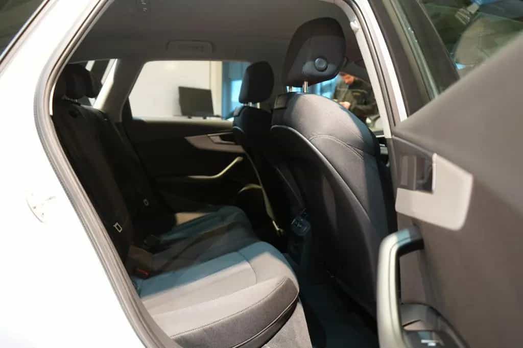 Audi A4 Avant 40 TFSI S line *MATRIX*Navi*Virtual* 06/2023-photo-8