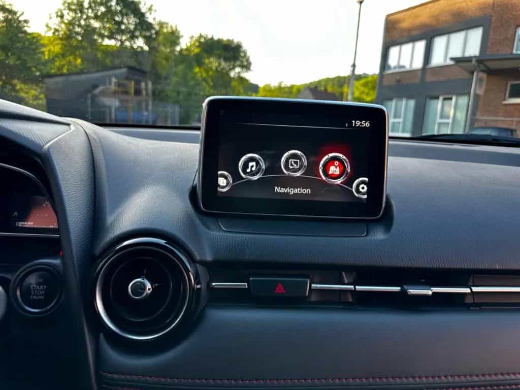 Mazda 2 Sports-Line*Multi*Tempo*Navi*Spur*SHZ*PDC*EU6 11/2015-photo-16