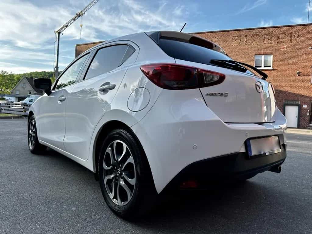 Mazda 2 Sports-Line*Multi*Tempo*Navi*Spur*SHZ*PDC*EU6 11/2015-photo-5