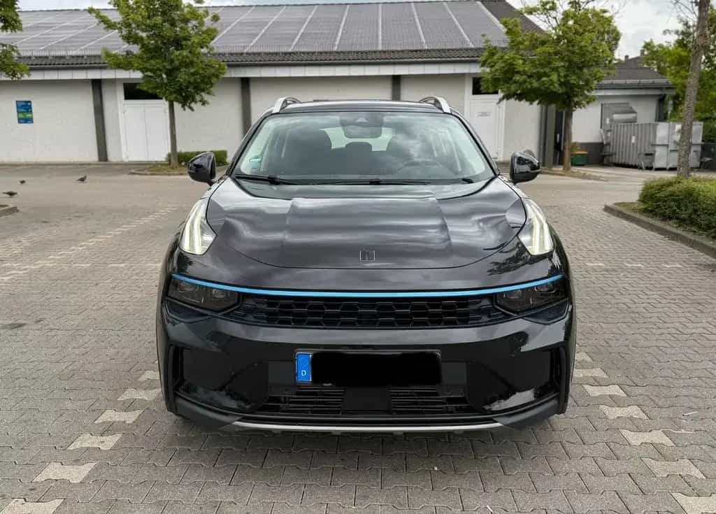 Lynk&Co 01 1.5 145KW 01 HEV DCT in sehr gutem Zustand 12/2021-photo-1