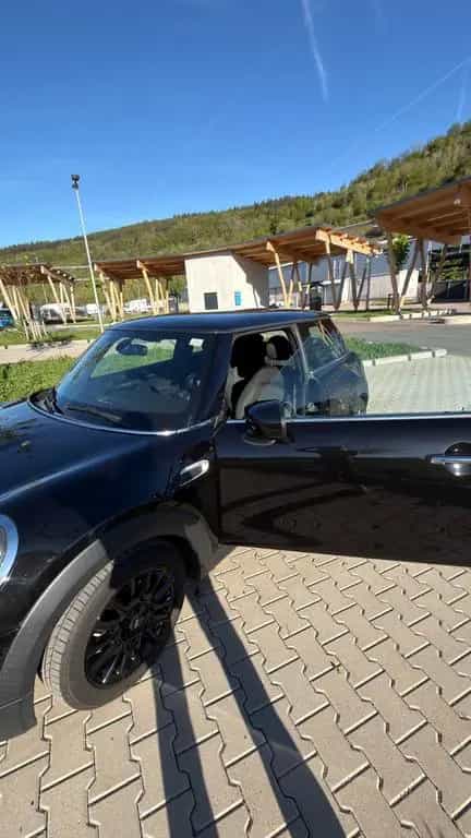 MINI ONE Blackyard Blackyard 08/2019-photo-12