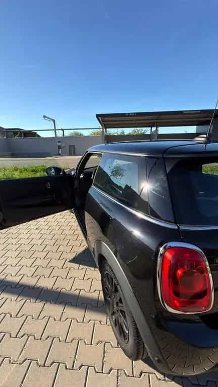 MINI ONE Blackyard Blackyard 08/2019-photo-13