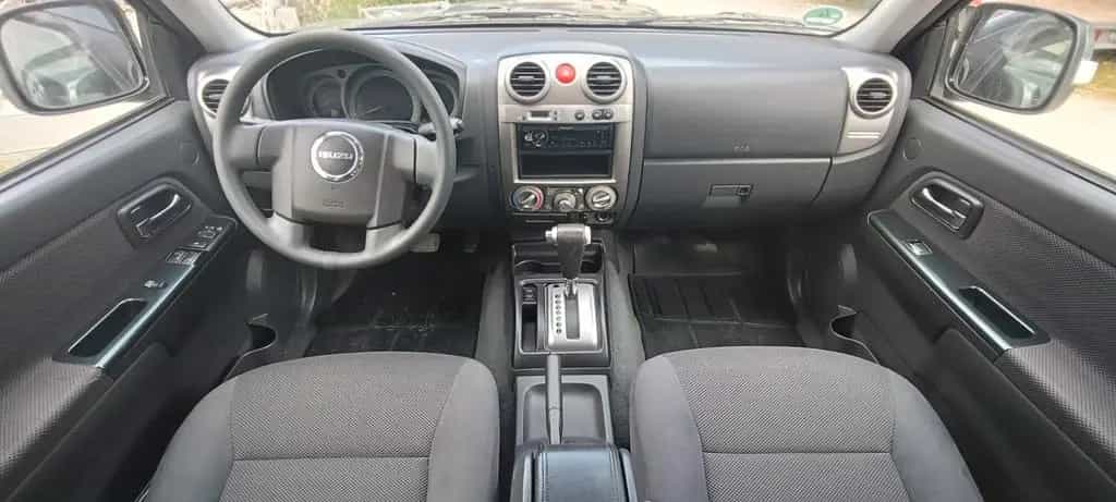 Isuzu D-Max 4x4 mit neuem Motor, Turbo, 172€ Steuer 02/2010-photo-8
