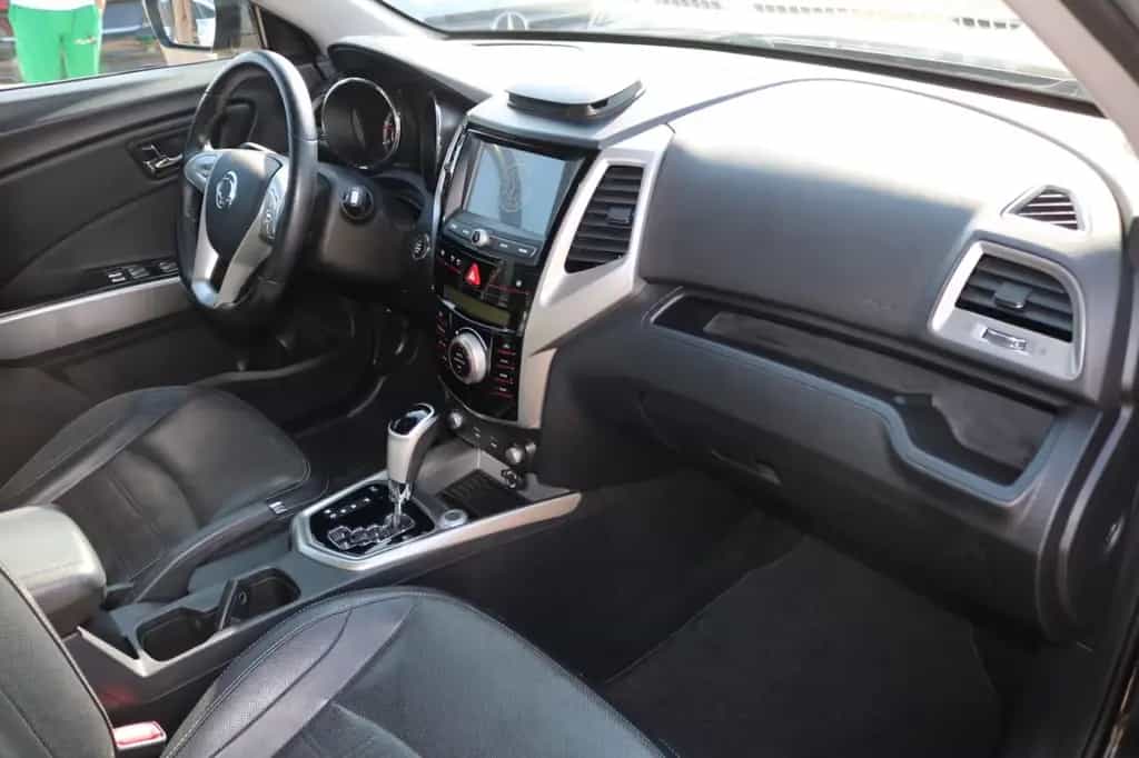 Ssangyong Tivoli 1.6 e-XDi 160 /KAMERA/LEDER/LED 12/2015-photo-13